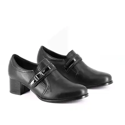 Gibaud Asti Chaussure Noir P35 à BARCARÈS (LE)