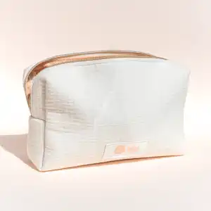 Même Trousse Des Indispensables à LA VALETTE DU VAR