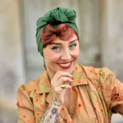 Les Franjynes Bonnet Pinup Avenir Vert Bouteille à MARSEILLE